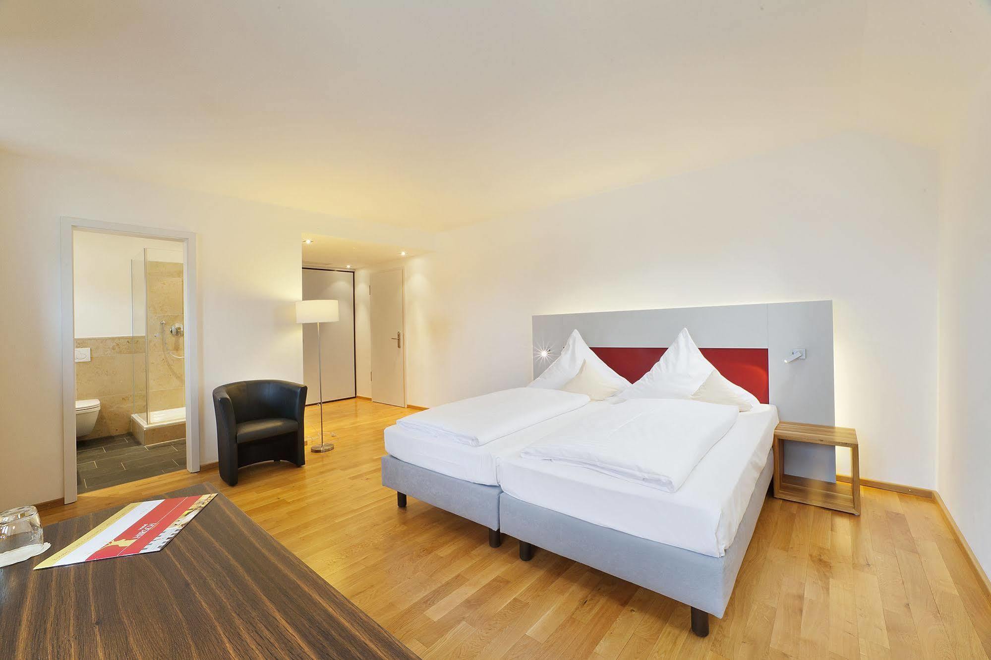 Akzent Brauerei Hotel Hirsch Ottobeuren Bagian luar foto